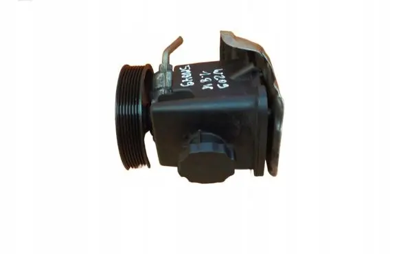 Mercedes-Benz CLK A209 C209 Power steering pump A0034664101 5MB49
