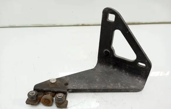 Opel Vivaro Sliding door lower roller guide/hinge 312012H 65708