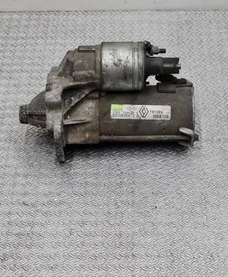 Renault Megane III Starter motor 8200836473A 15K93286DM TS12E9
