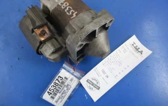 Renault Laguna I Starter motor
