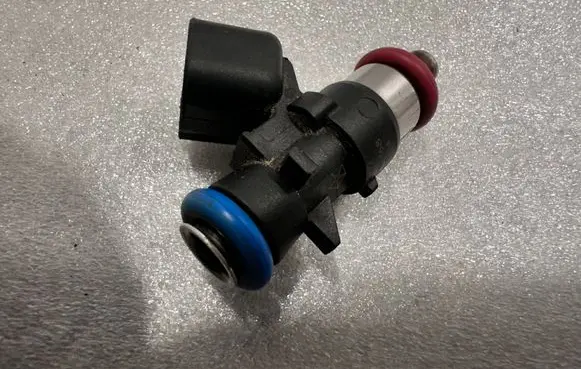 Dodge RAM 1500 DS Fuel injector 05281239AA 05281239
