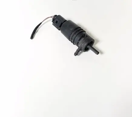 Mercedes-Benz SLK R172 Windscreen/windshield washer pump A2218690121