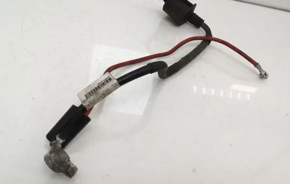 Volkswagen PASSAT B6 Positive cable (battery) 1K0971228L 1K0971909B