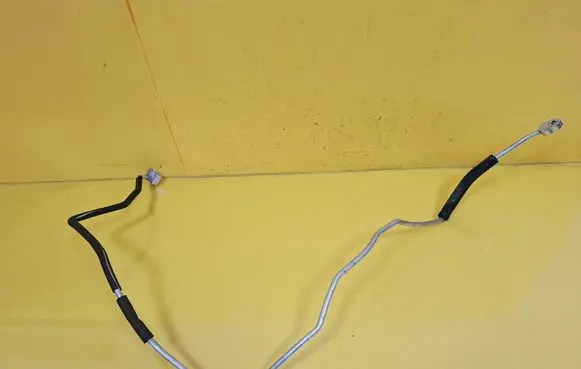 Mazda 6 Air conditioning (A/C) pipe/hose 