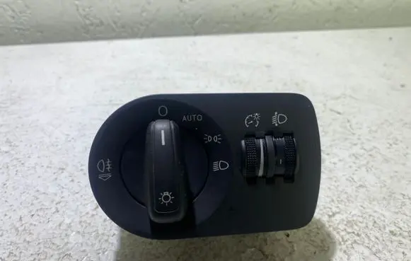 Audi A1 Light switch 8X1941531S 2782A