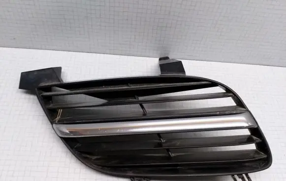 Nissan Almera N16 Front bumper lower grill 62322BM400