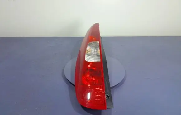 Mitsubishi Colt Rear/tail lights 8330A233