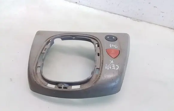 Renault Scenic II - Grand scenic II Gear shifter surround trim plastic 8200231906