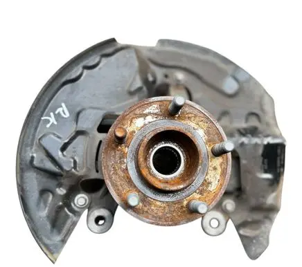 Ford Escape IV Front wheel hub LX6C3K171A2A
