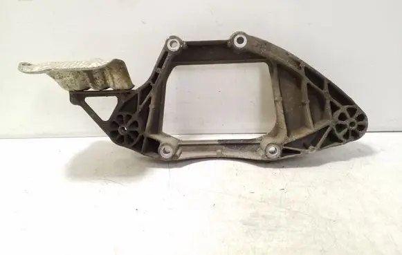 Audi Q5 SQ5 Rear differential/diff mount bracket 8K0599287J