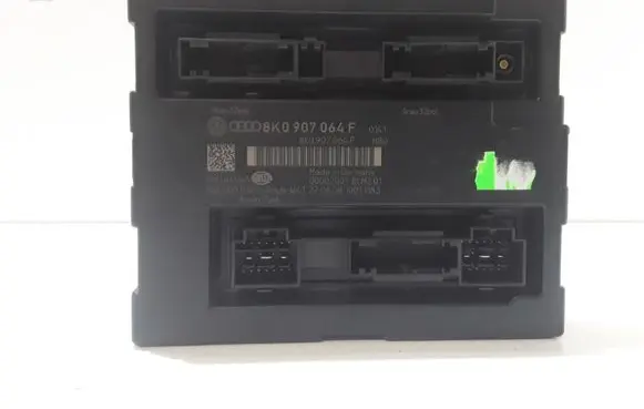 Audi A4 S4 B8 8K Comfort/convenience module 8K0907064F