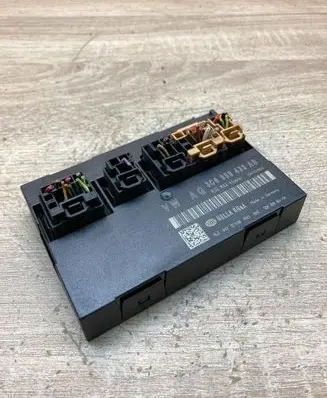 Volkswagen PASSAT B6 Door control unit/module 3C0959433AB 5DK00906404