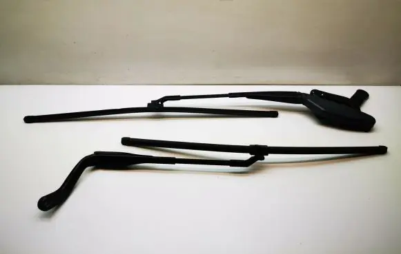 Mercedes-Benz CLS C219 Windshield/front glass wiper blade A2118240149 A2118201444 A2118200744