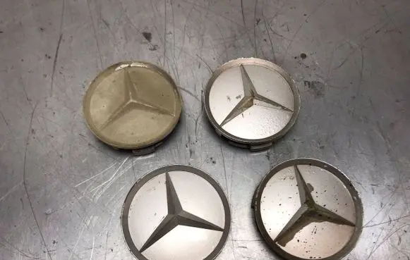 Mercedes-Benz E W211 Original wheel cap 2014010225