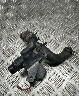 Mercedes-Benz E A207 Coolant heater control valve A6512000431 4012229C