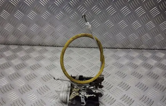 Audi A3 S3 8L Front door lock