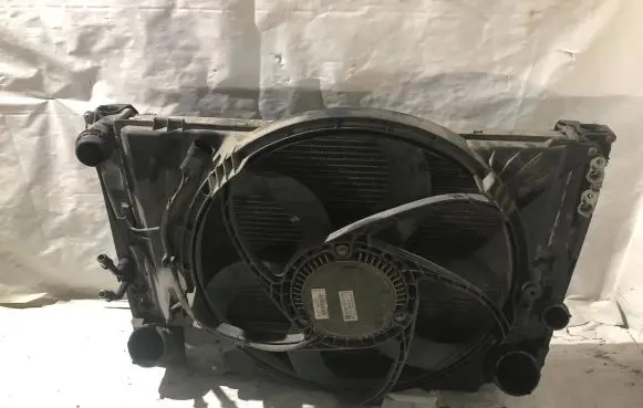 BMW 3 E90 E91 Radiator set 6937515 5020335 500063600