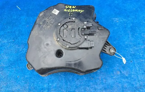BMW 5 G30 G31 G38 AdBlue liquid reservoir 7391919 7418879