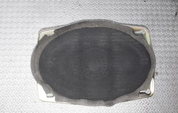 Chrysler Voyager Parcel shelf speaker 04685710AC