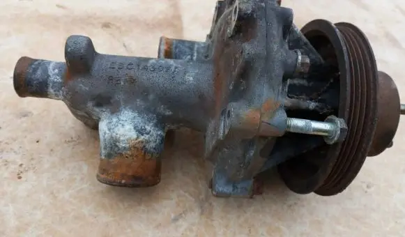 Jaguar XJ X40 Water pump EBC1439PA