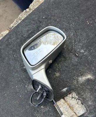 Toyota Corolla Verso AR10 Front door electric wing mirror 015857 025857