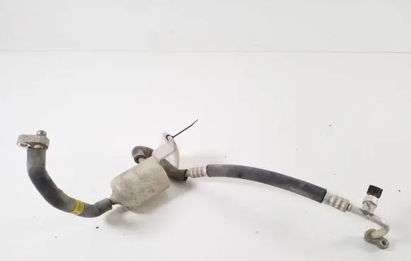 Air conditioning (A/C) pipe/hose