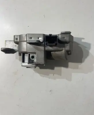 Volvo V50 Steering wheel lock P30776153 T06032A73