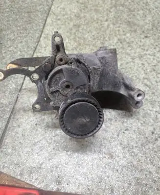 BMW Z3 E36 Power steering belt tensioner 