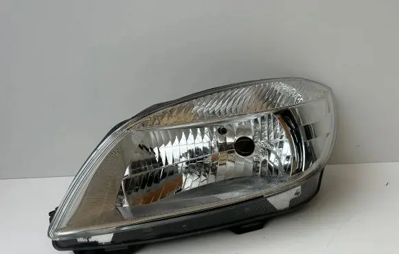 Skoda Fabia Mk2 (5J) Headlight/headlamp