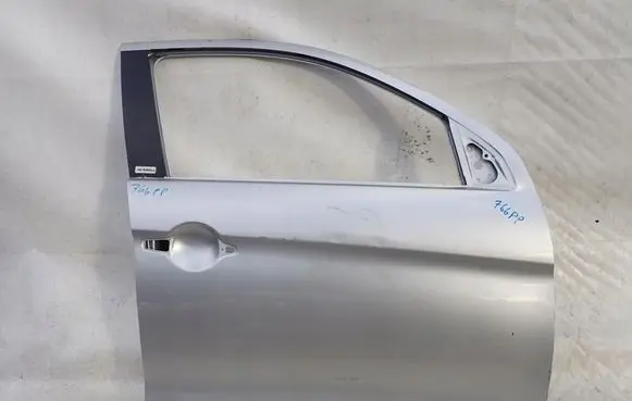 Mitsubishi ASX Front door