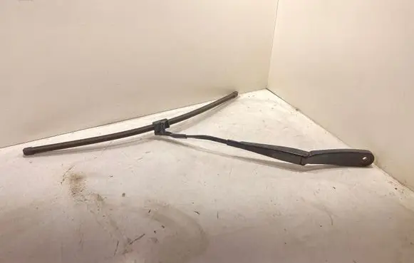 BMW X3 F25 Front wiper blade arm 7213271
