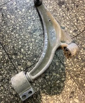 Opel Astra J Front lower control arm/wishbone