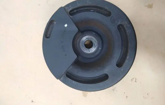 Maserati Ghibli Crankshaft pulley E138152B 4028A2038F