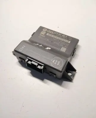Audi A4 S4 B8 8K Gateway control module 8T0907468H