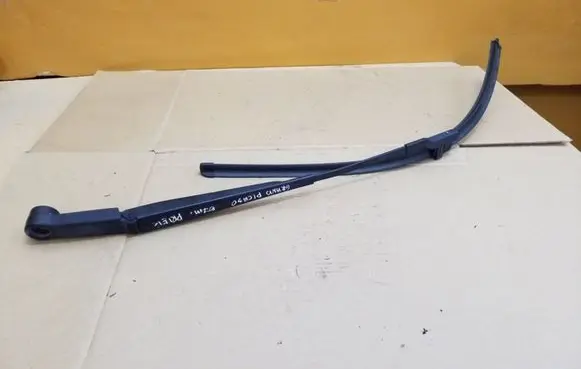 Citroen C4 Grand Picasso Windshield/front glass wiper blade 9654064080