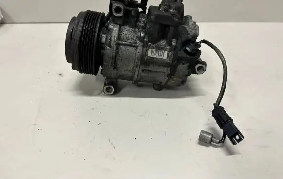 BMW X1 E84 Air conditioning (A/C) compressor (pump) 4472601852 6SBU14C 10K03826