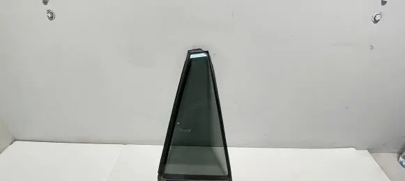 Toyota RAV 4 (XA50) Rear vent window glass 6818842070 24425