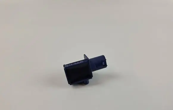 Mercedes-Benz C W204 Airbag deployment crash/impact sensor A2128204926