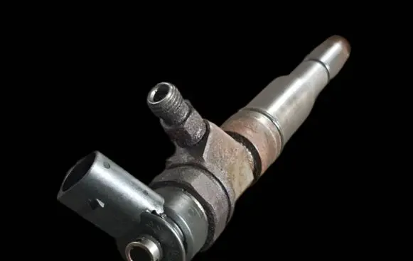 BMW 5 E60 E61 Fuel injector 7793836