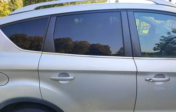 Ford Kuga I Rear door