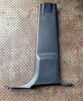 Dodge RAM (B) pillar trim (bottom) 1DX56TRMAB