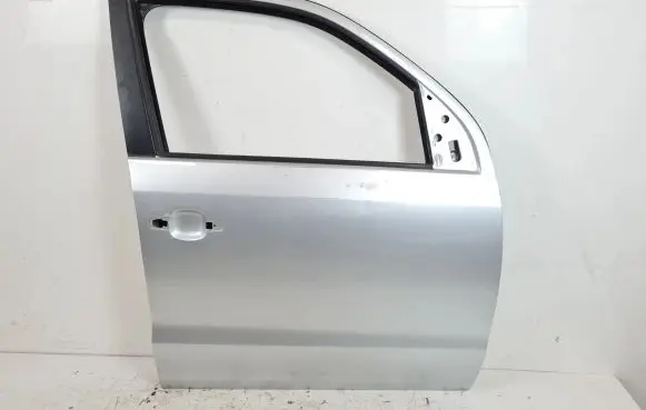 Volkswagen Amarok Front door