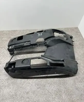 BMW 5 G30 G31 Front bumper mounting bracket 9498601 51119498601