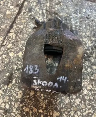 Skoda Octavia Mk3 (5E) Front brake caliper