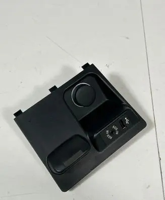 BMW X5 F15 USB socket connector 9252108