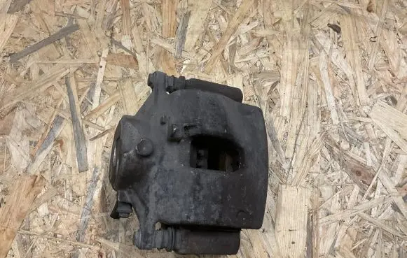 Mercedes-Benz E W212 Front brake caliper 02A0153757854 ECC24306