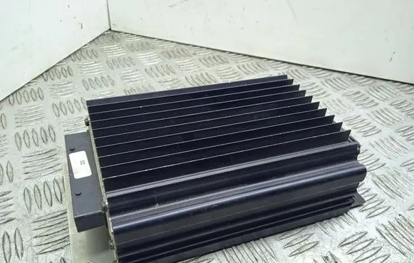 Audi A8 S8 D3 4E Sound amplifier