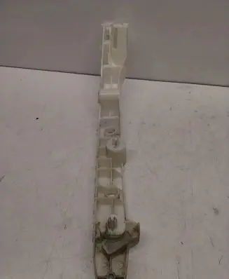 Nissan Juke I F15 Front bumper mounting bracket 622231KA0A