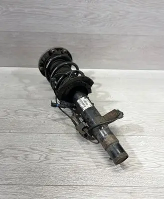 BMW 4 F36 Gran coupe Front shock absorber with coil spring 6874517 E4668001 E31V104V