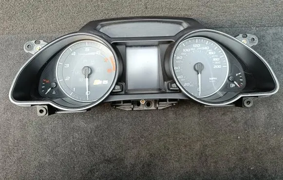 Audi S5 Speedometer (instrument cluster) 8T0920981E 503001890802